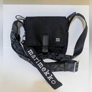 Marimekko Unikko Mini Messenger Shoulder Bag Black Logo Keychain Crossbody EUC